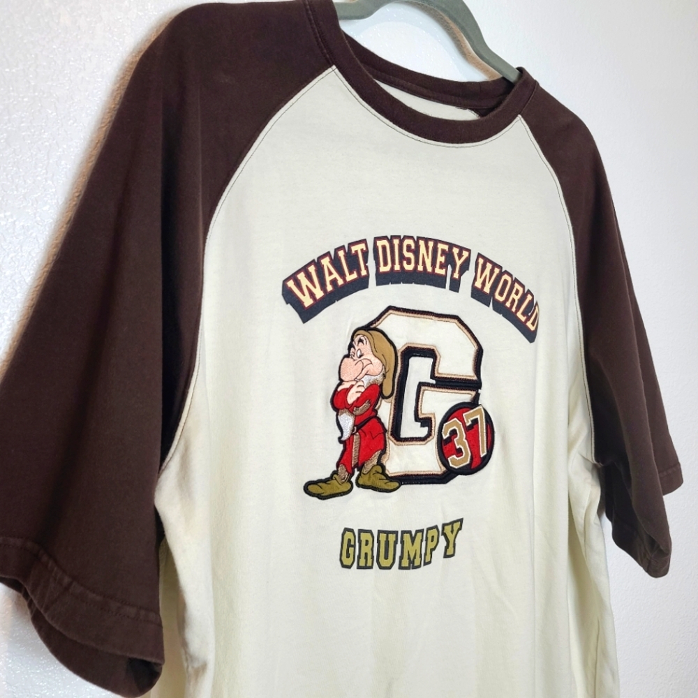 Vintage Walt Disney World Grumpy Graphic Print Varsity Collegiate Tee - Picture 2 of 10